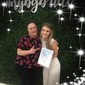 Meet your Posher, Kelly